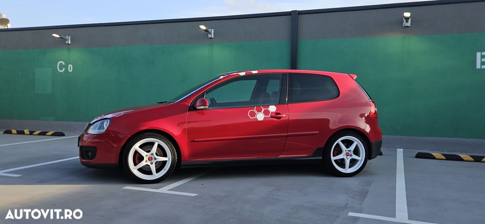 Volkswagen Golf 2.0 FSI GTI - 19