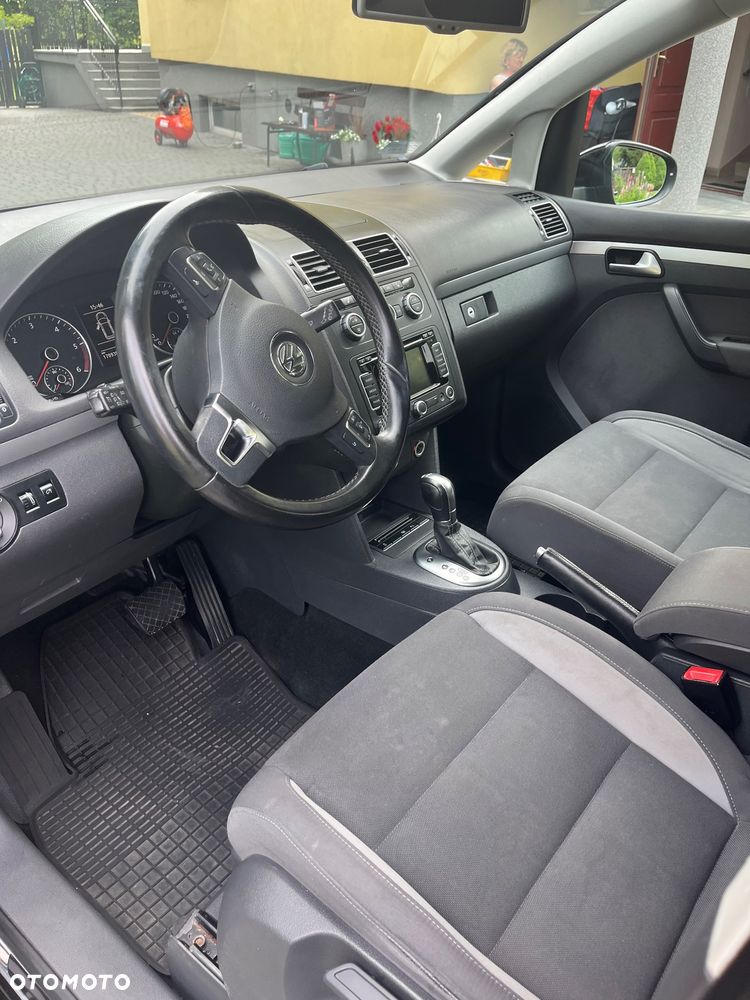 Volkswagen Touran 1.6 TDI DPF DSG Life - 6