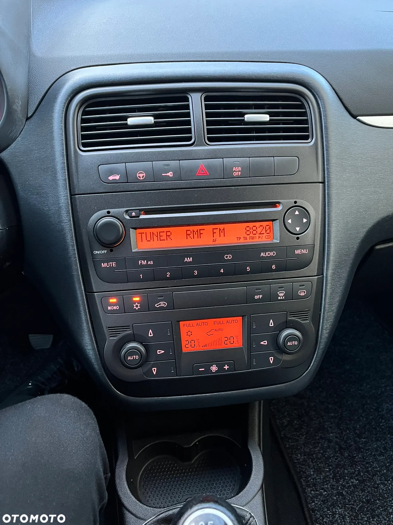 Fiat Grande Punto 1.4 16V Emotion - 19