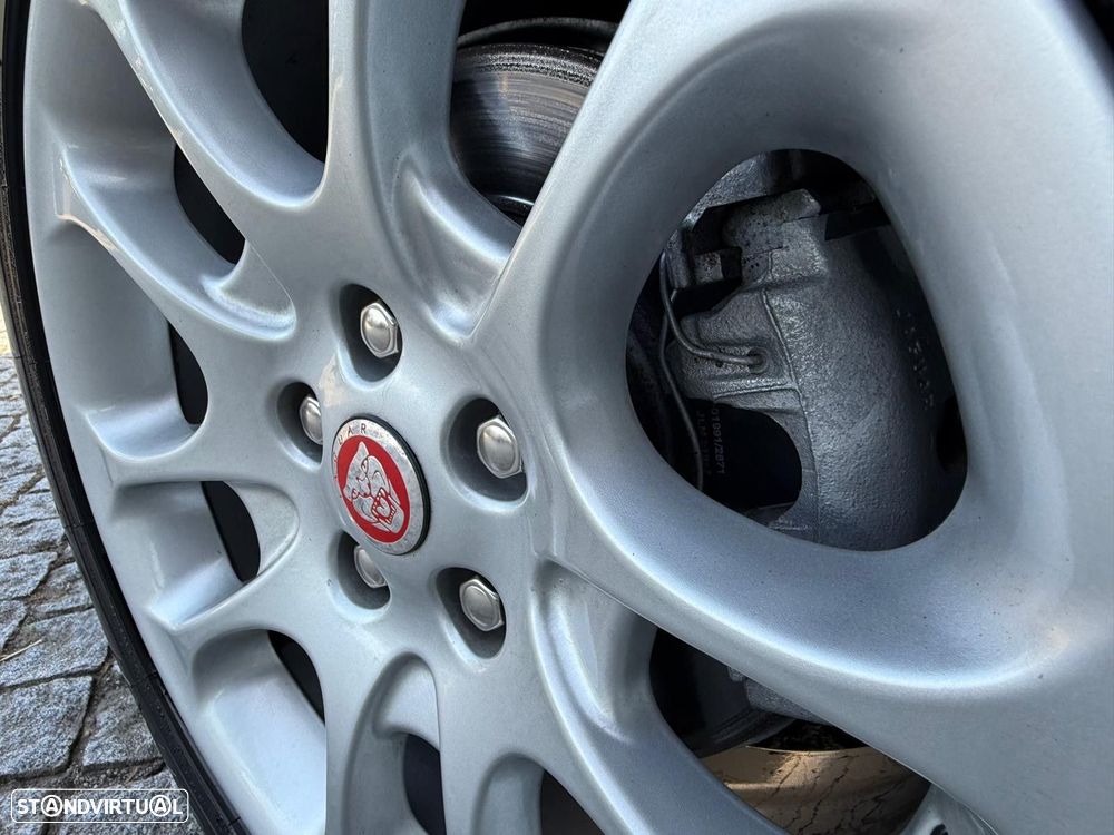 Jaguar XK XKR 4.0 Convertible - 15