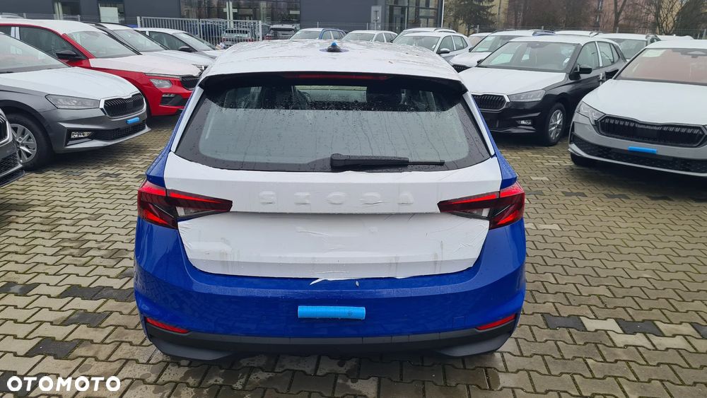 Skoda Fabia 1.0 Essence - 6