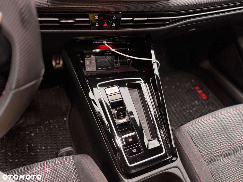 Volkswagen Golf - 15