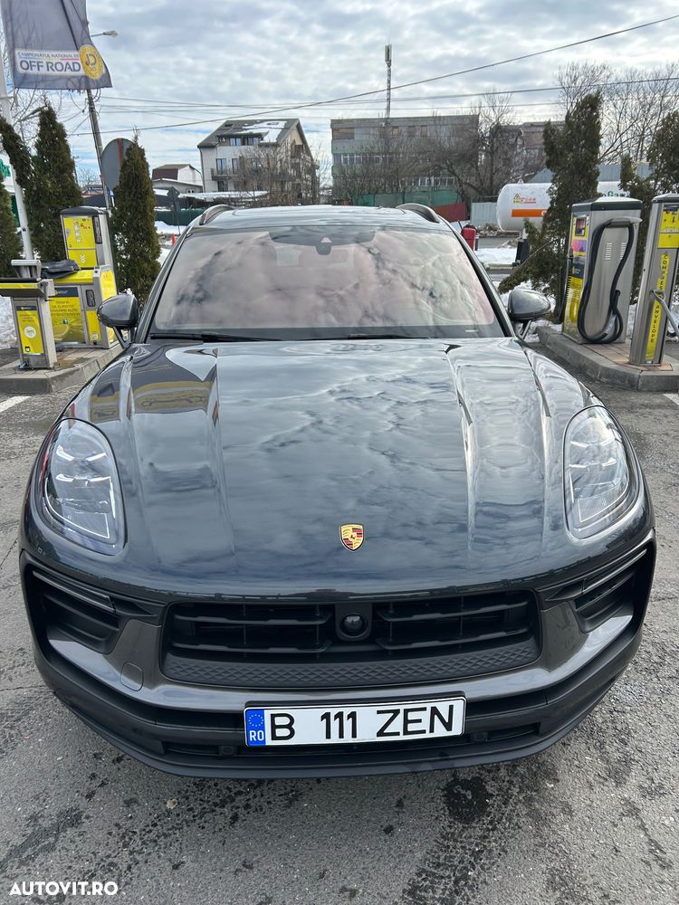 Porsche Macan T - 1