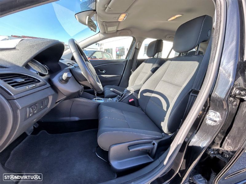 Renault Mégane Sport Tourer 1.5 dCi GT Line EDC - 10