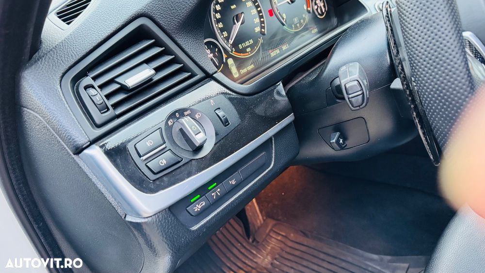 BMW Seria 5 520d xDrive Aut. - 10