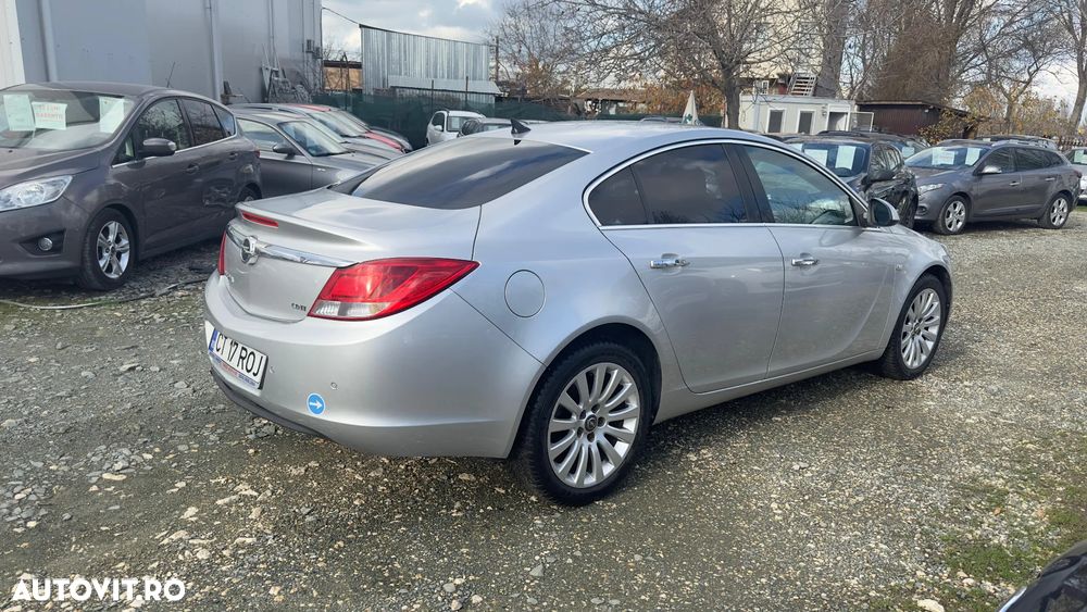 Opel Insignia - 11