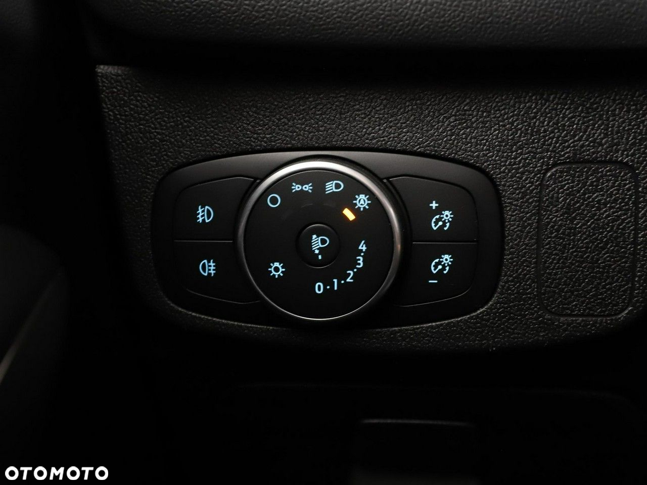 Ford Focus 1.5 EcoBoost Start-Stopp-System ST-LINE - 35