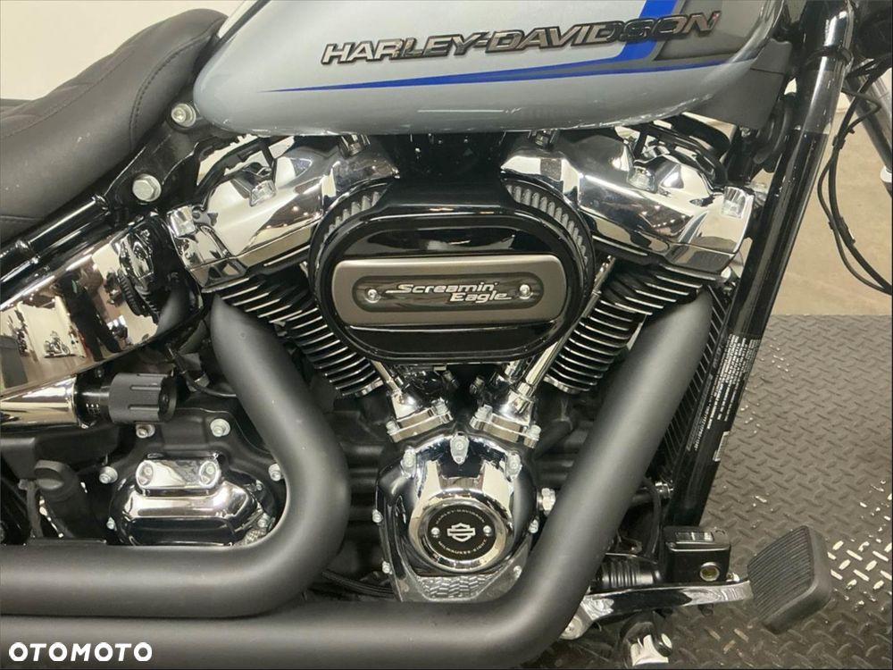 Harley-Davidson Softail Breakout - 6
