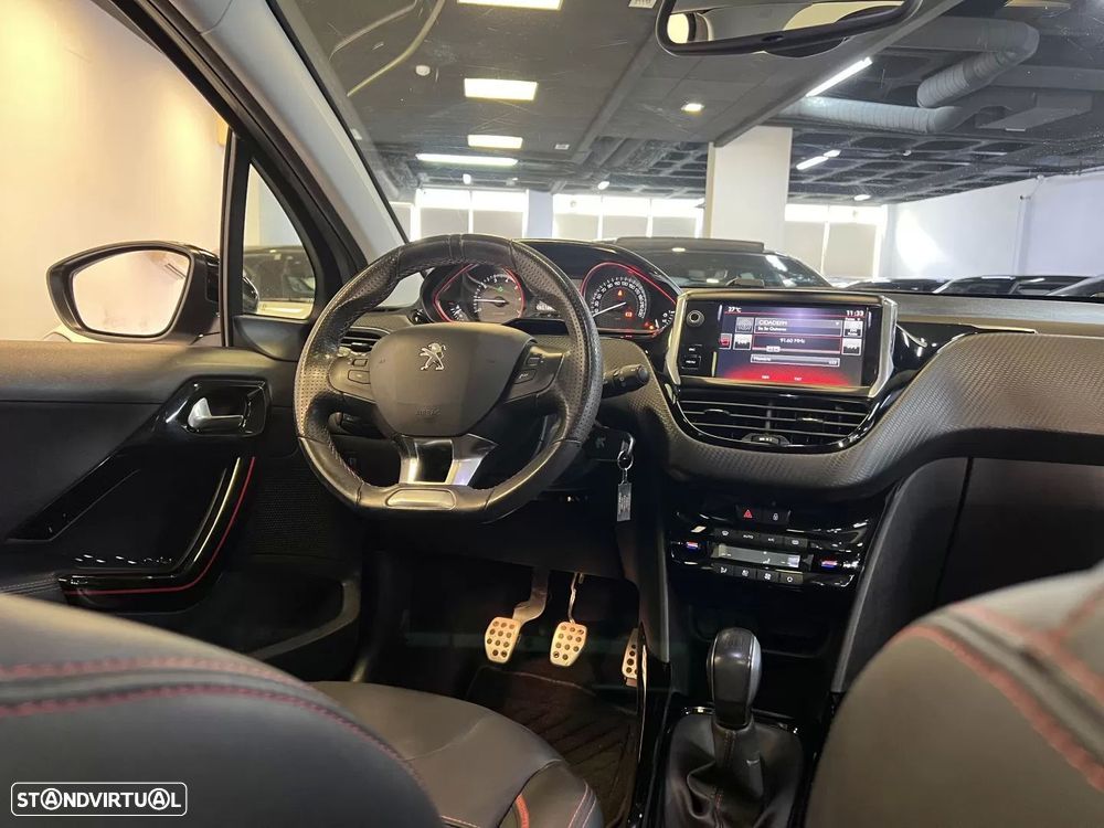 Peugeot 2008 1.2 PureTech GT Line — fotografia 53