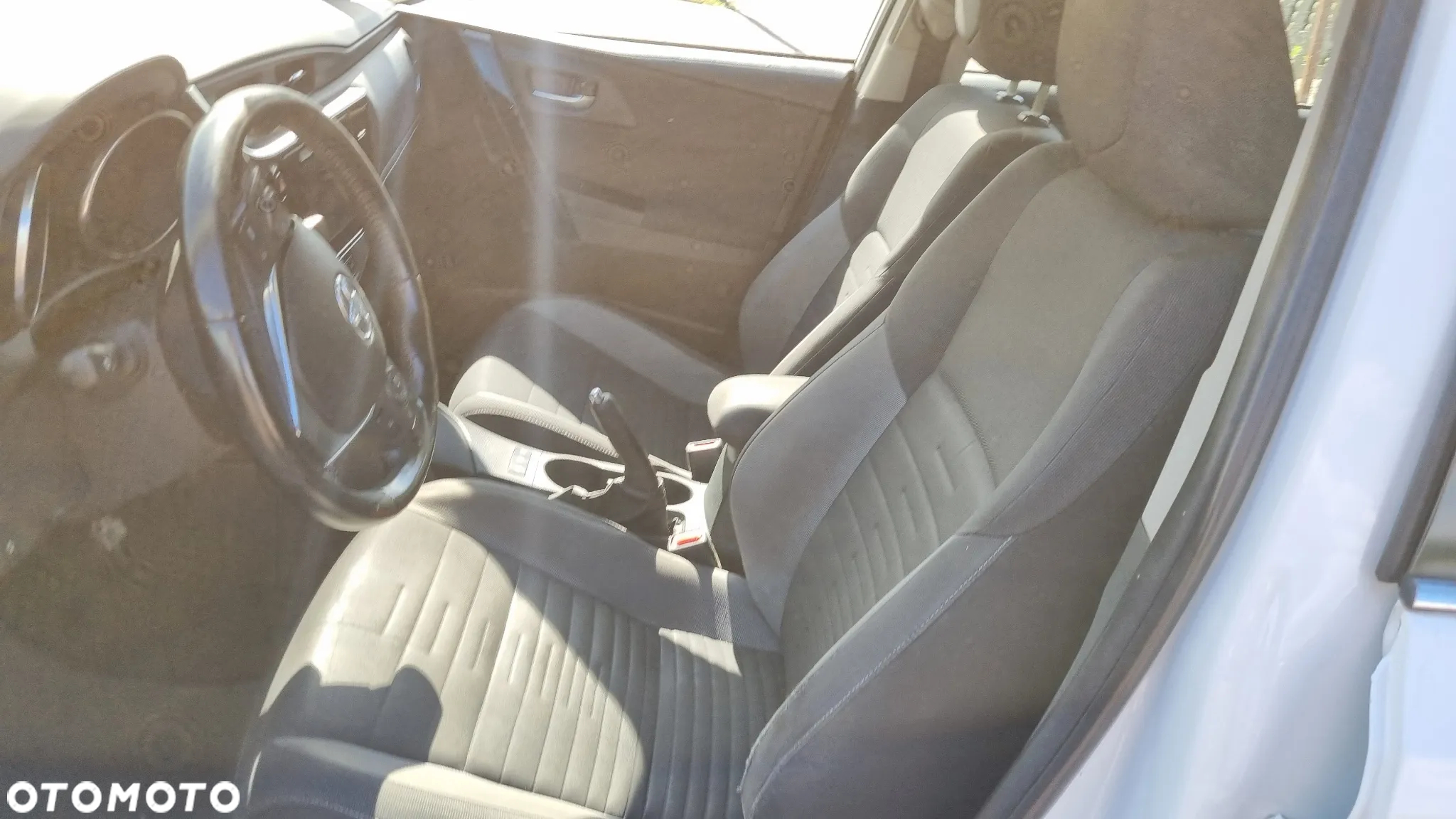 Toyota Auris 1.8 VVT-i Hybrid Automatik Comfort - 25