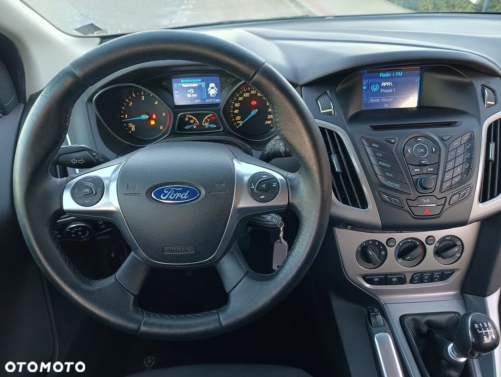 Ford Focus 1.6 TDCi DPF Champions Edition - 39