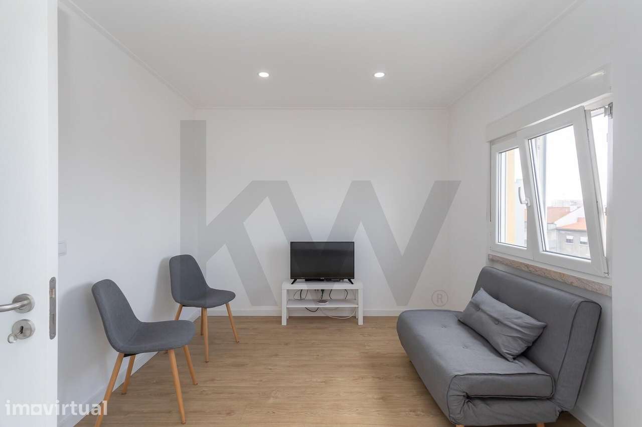 Apartamento T2 Pronto a Habitar e com Excelente Luminosidade no Barrei - Grande imagem: 3/15