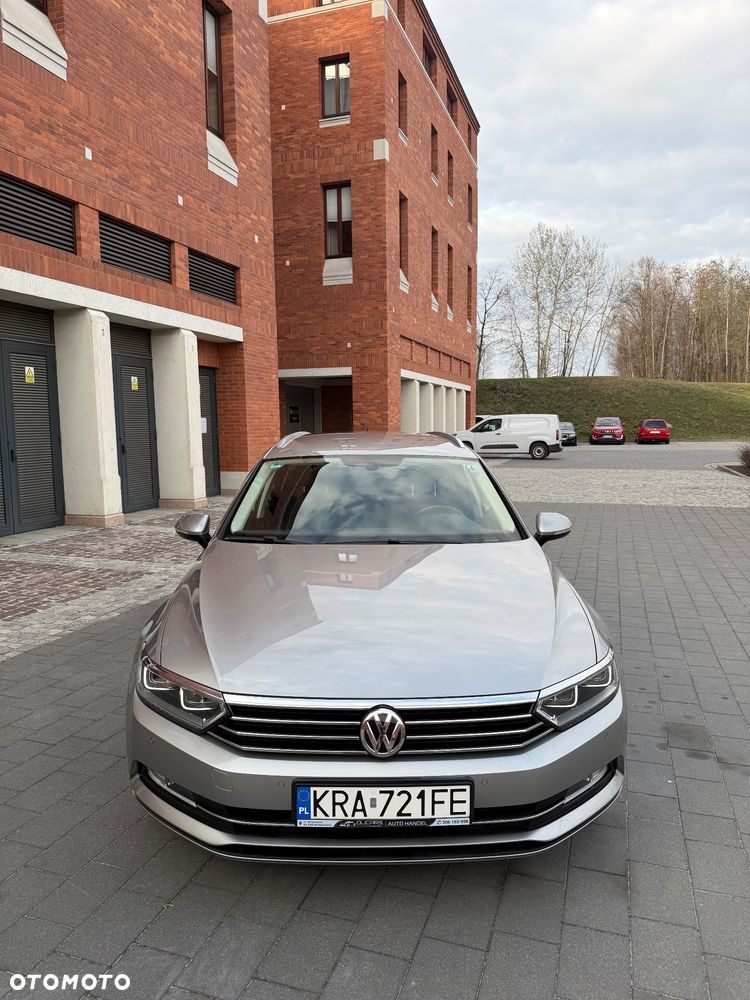 Volkswagen Passat - 10