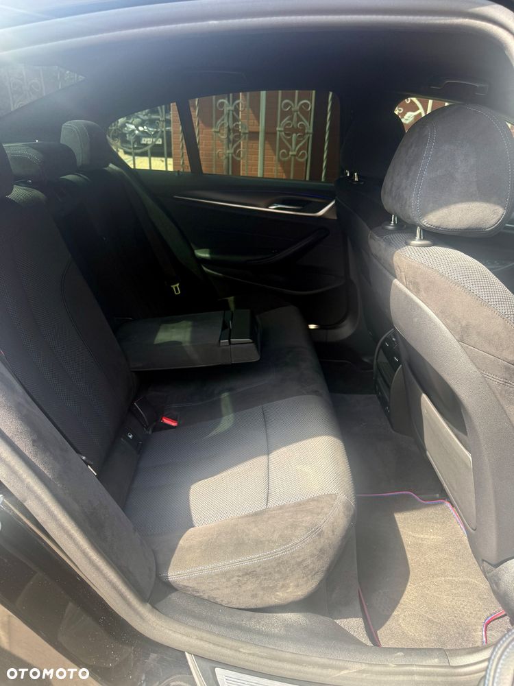 BMW Seria 5 520d xDrive mHEV M Sport sport - 11