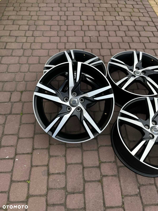 Oryginalne alufelgi Volvo 5x108 19 XC60 XC40 V90 V60 FV 23%