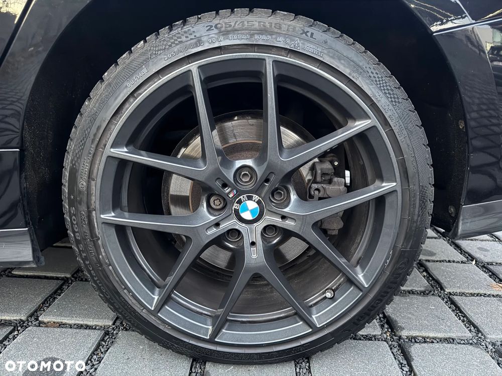BMW Seria 2 220d Sport - 24