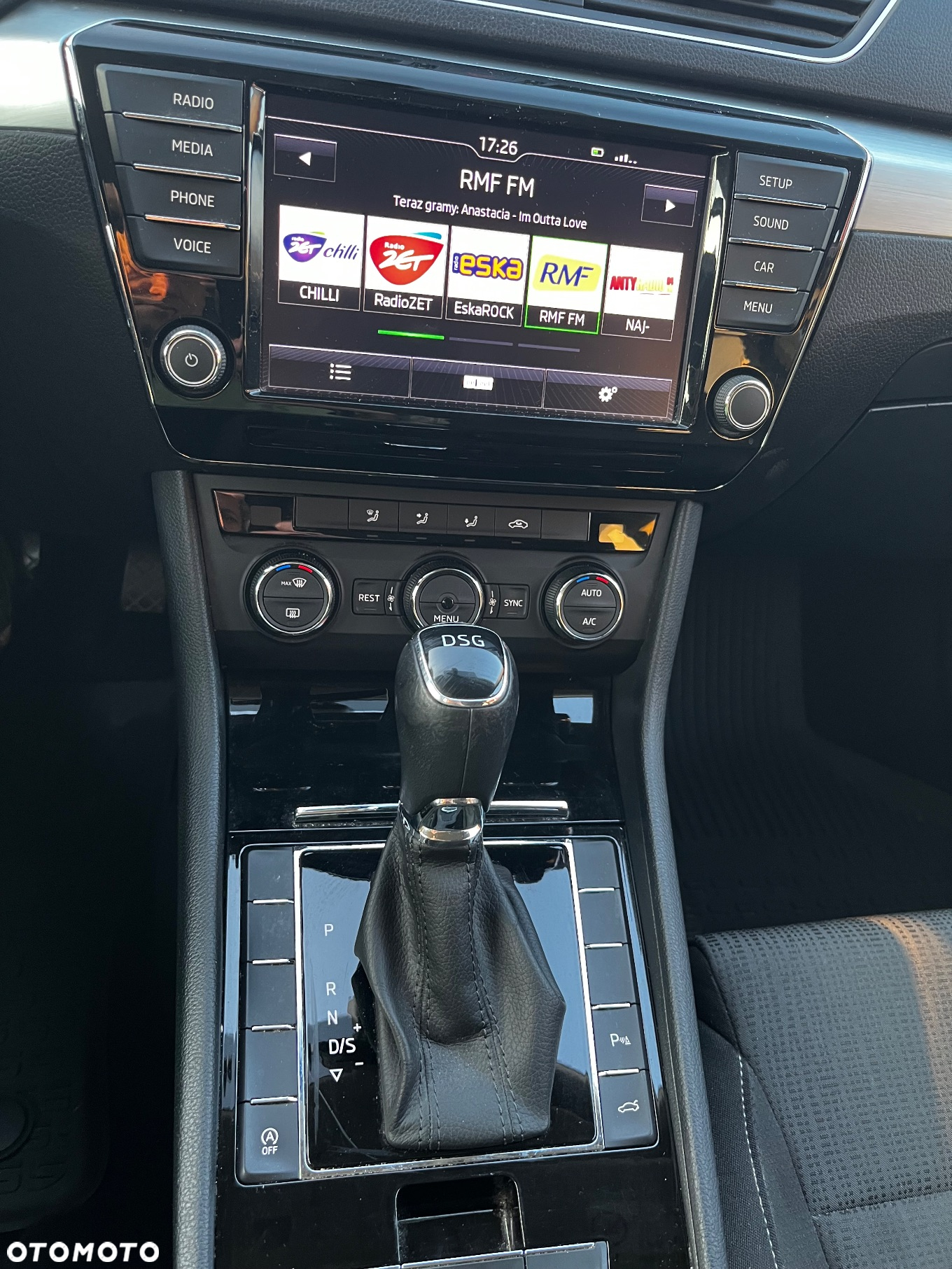 Skoda Superb 2.0 TDI Style DSG - 11