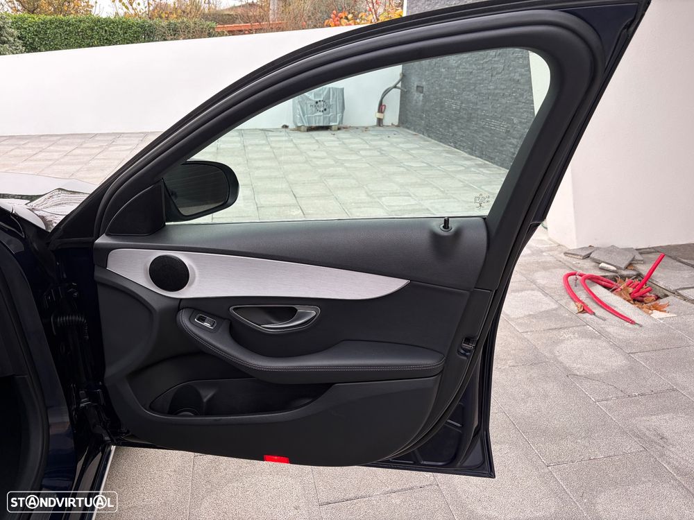 Mercedes-Benz C 300 de Avantgarde - 26
