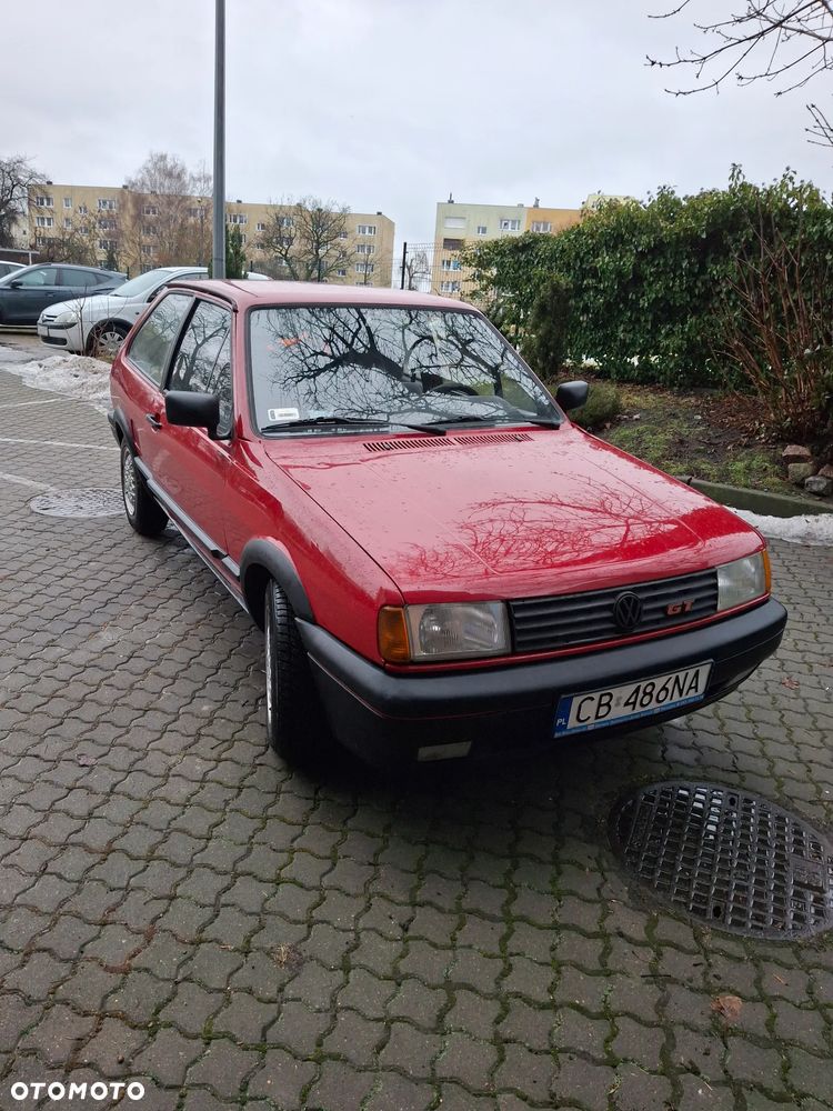 Volkswagen Polo - 2
