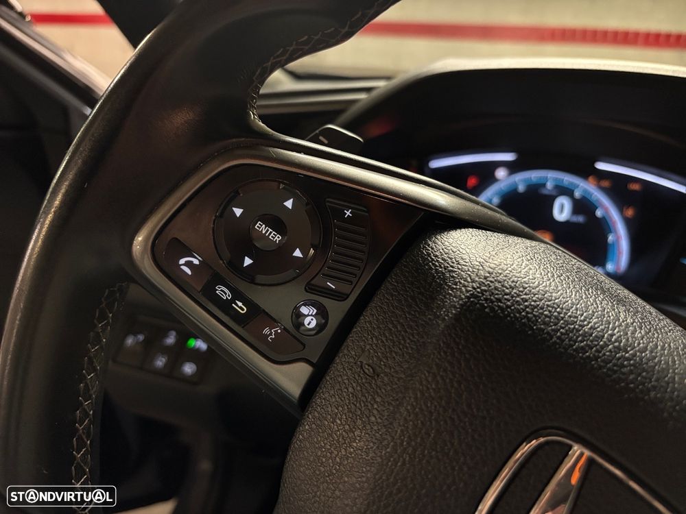 Honda Civic 1.0 i-VTEC Turbo CVT Executive Sport Line - 11