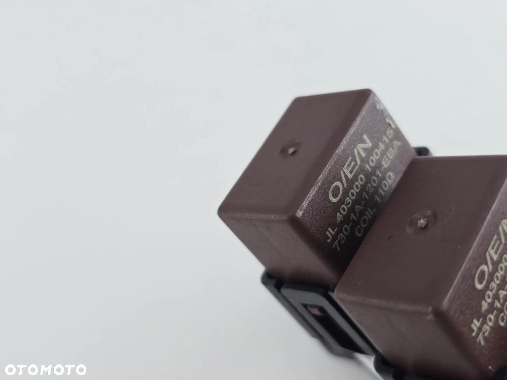 PRZEKAZNIK PRZEKAZNIKI BEZPIECZNIK TRIUMPH SCRAMBLER 400 SPEED - 7