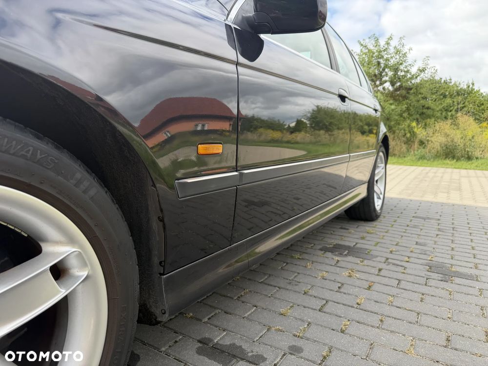 BMW Seria 5 528i - 21