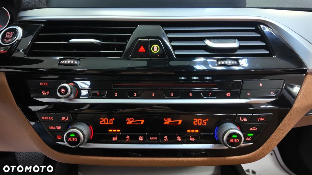 BMW Seria 5 520d Luxury Line sport - 27