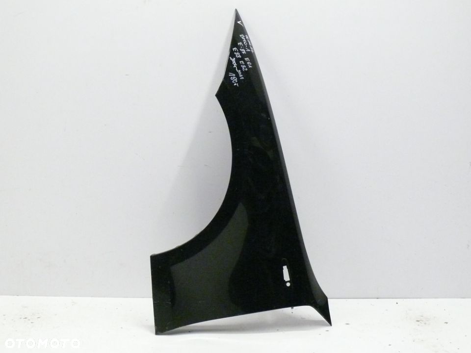BŁOTNIK PRZEDNI LEWY BMW 1 E81 E82 E87 E88 2004 2011 - 1