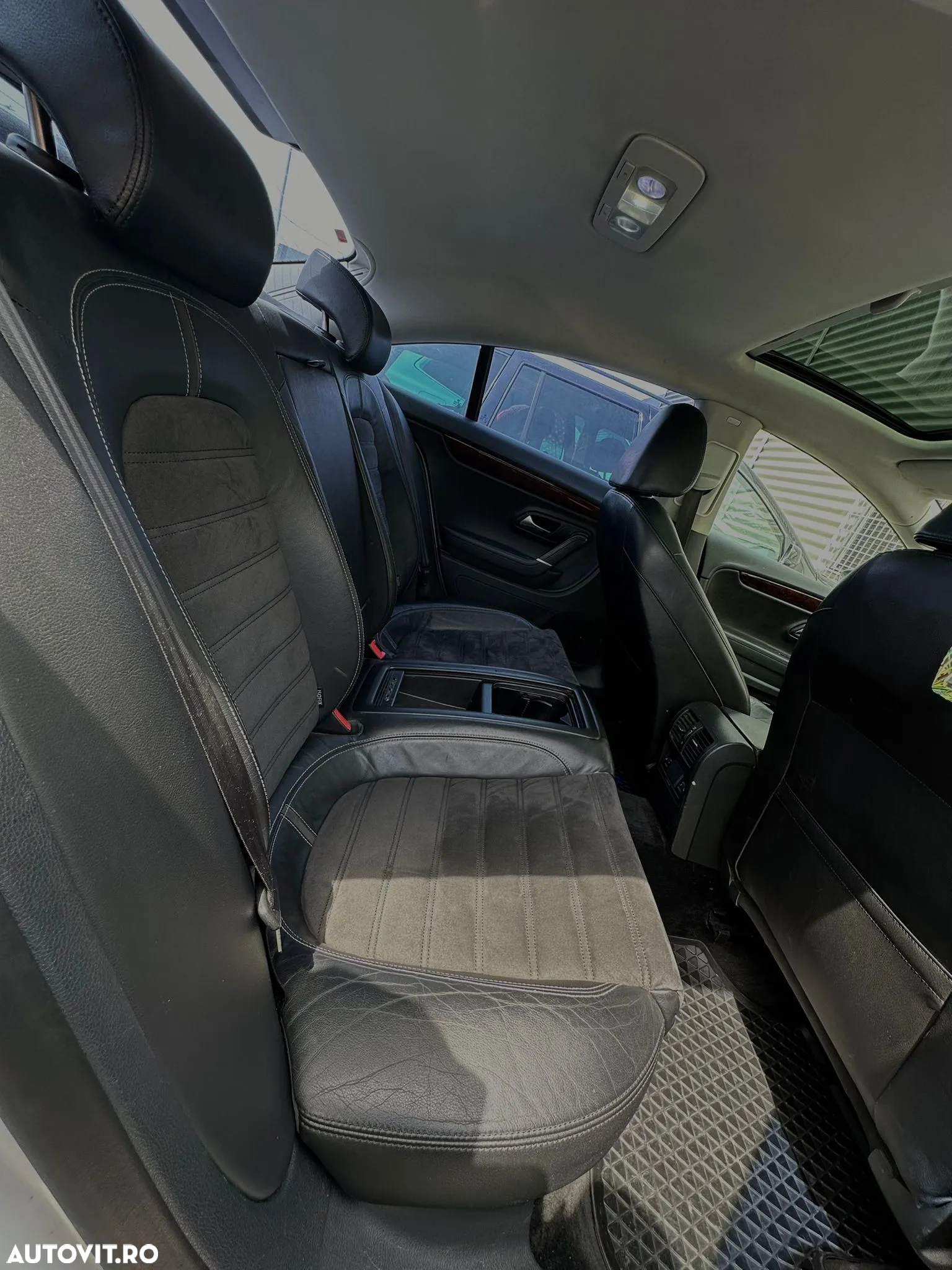 Volkswagen Passat CC - 11