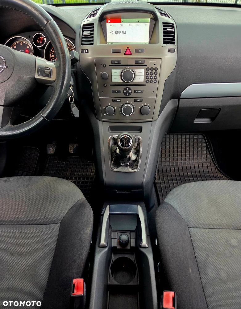 Opel Zafira 1.9 CDTI Sport - 16