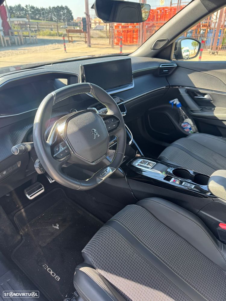 Peugeot 2008 1.2 PureTech GT Line EAT8 - 2