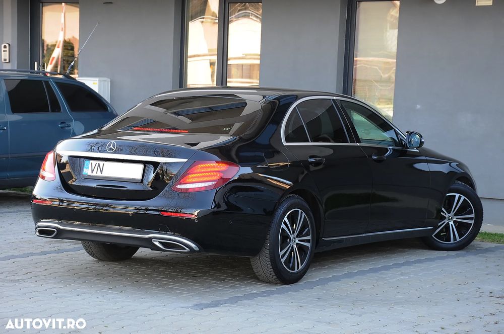 Mercedes-Benz E 220 d 9G-TRONIC - 3