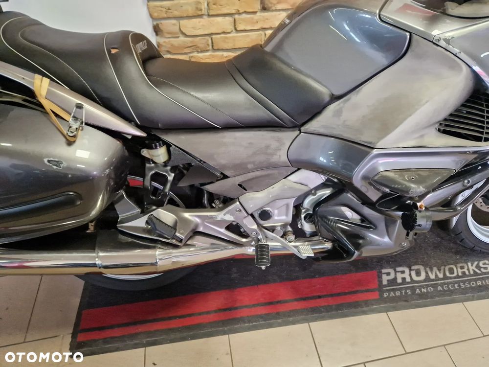 Honda Deauville - 23