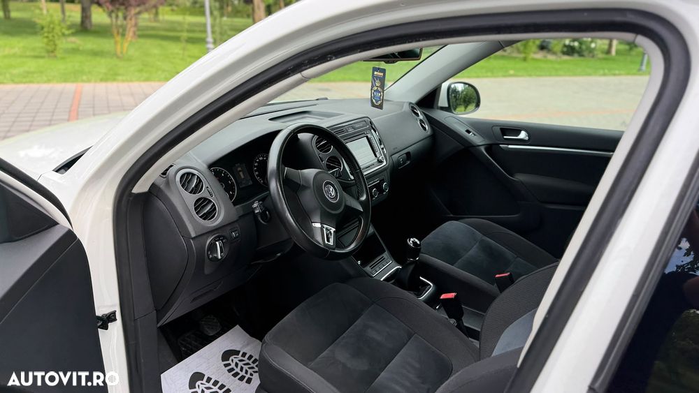 Volkswagen Tiguan 2.0 TDI DPF 4Motion Team - 9