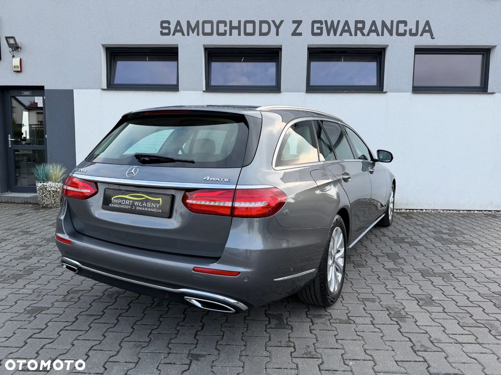 Mercedes-Benz Klasa E 220 d 4-Matic 9G-TRONIC - 3