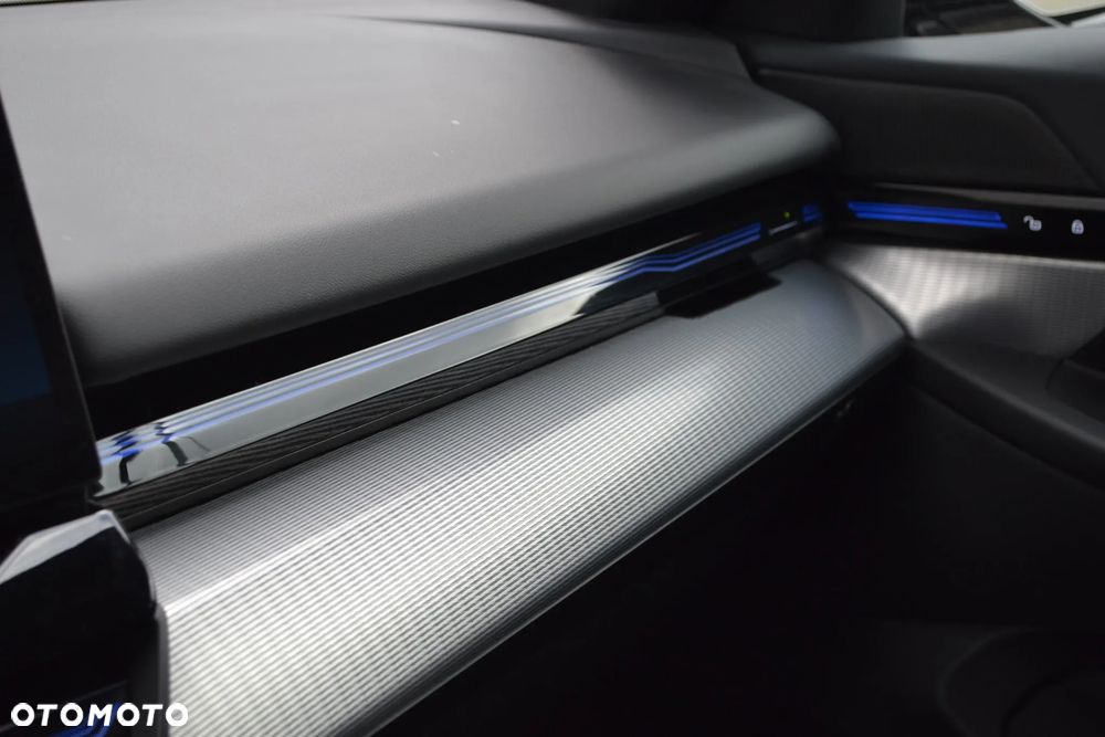 BMW Seria 5 520d xDrive - 20