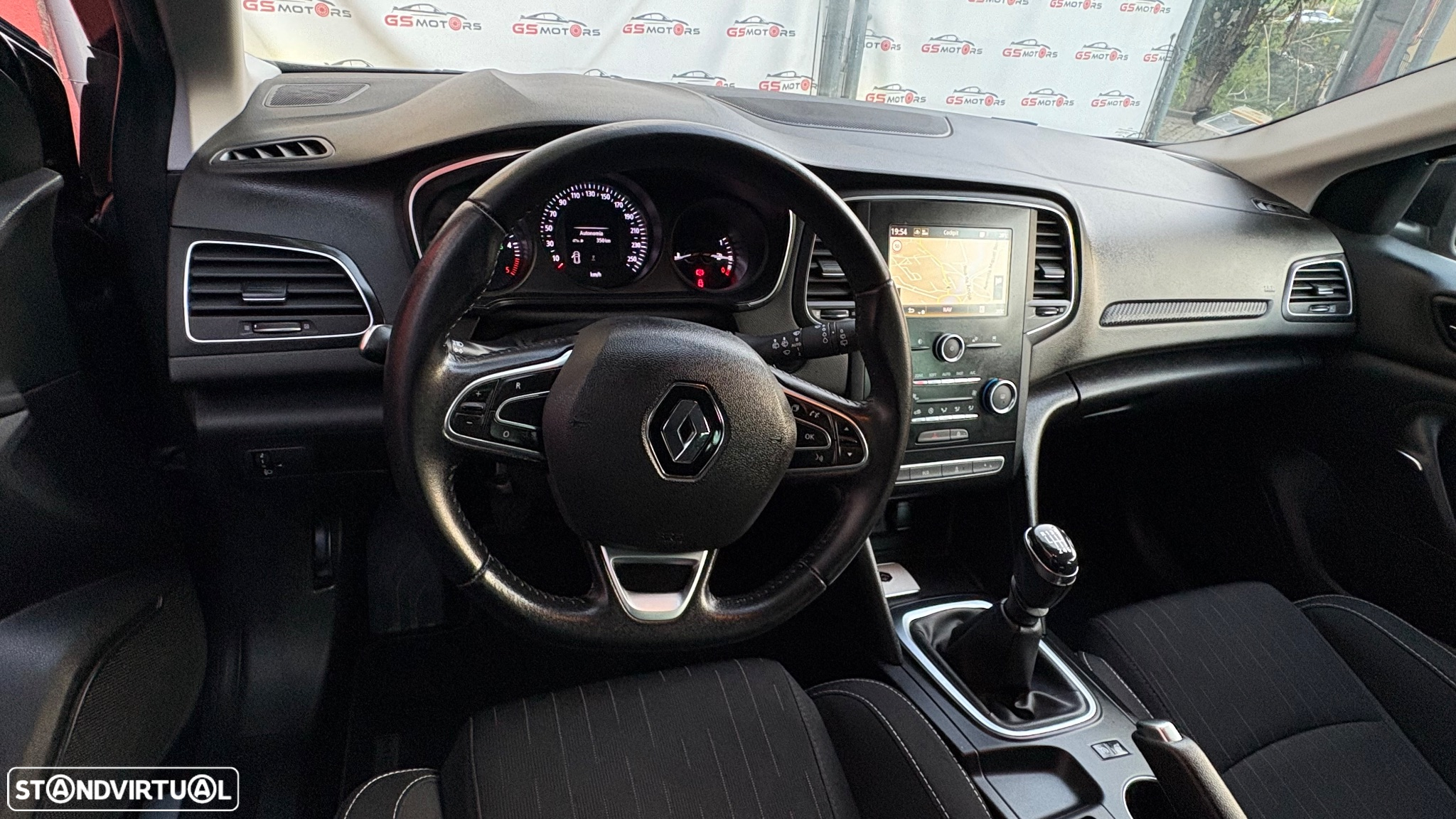 Renault Mégane Sport Tourer 1.5 Blue dCi Limited J17 - 9