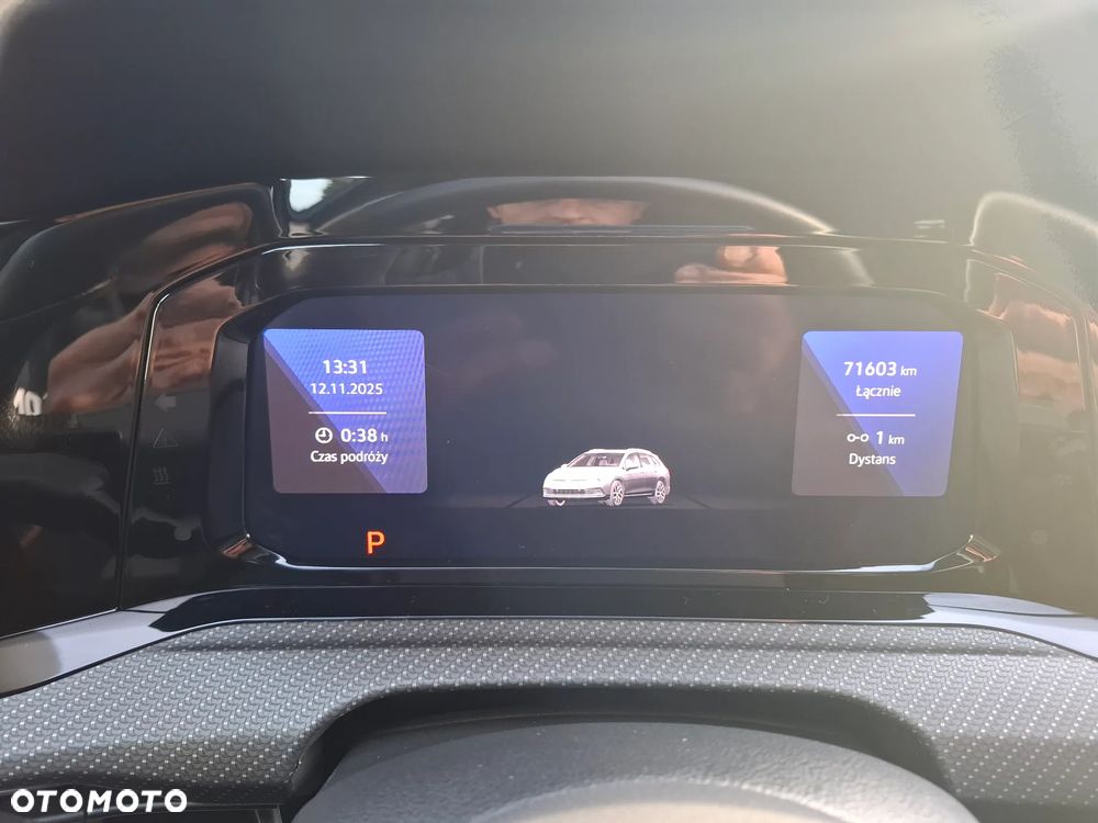 Volkswagen Golf 2.0 TDI SCR DSG R-Line - 26