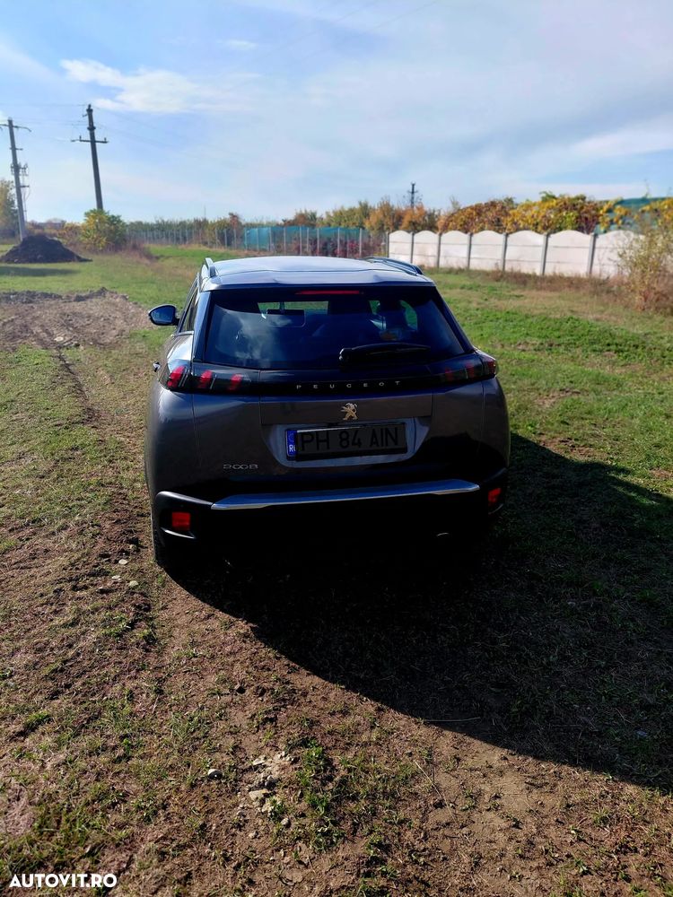 Peugeot 2008 1.5 BlueHDI 130 S&S EAT8 Allure - 6