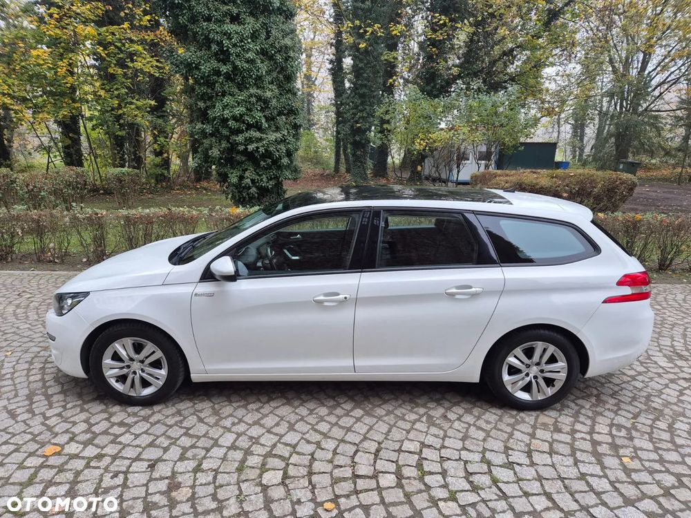 Peugeot 308 BlueHDi 150 Stop & Start Business-Line - 4