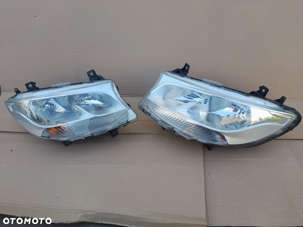 MERCEDES SPRINTER W910 LAMPA PRZEDNIA PRAWA-LEWA KOMPLET VALEO