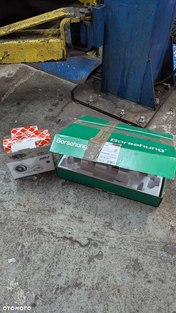 Volkswagen Golf 1.6 FSI Comfortline - 17