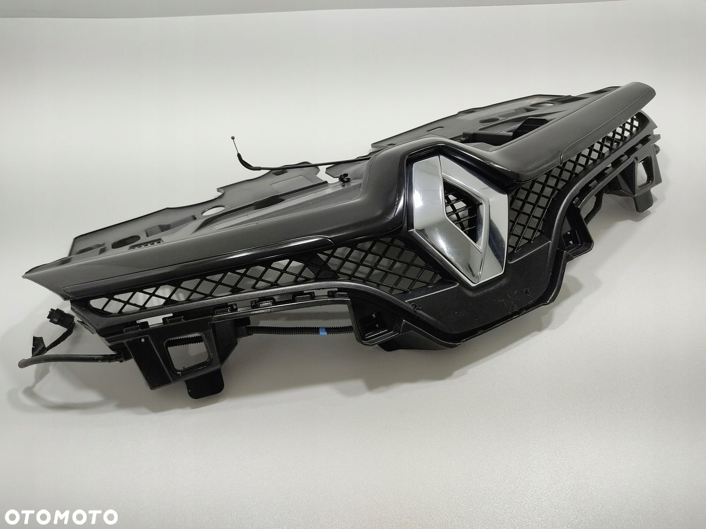 KRATKA GRILL ATRAPA ZDERZAKA PRZÓD RENAULT CLIO IV RS 622567564R 2016-2019 - 2