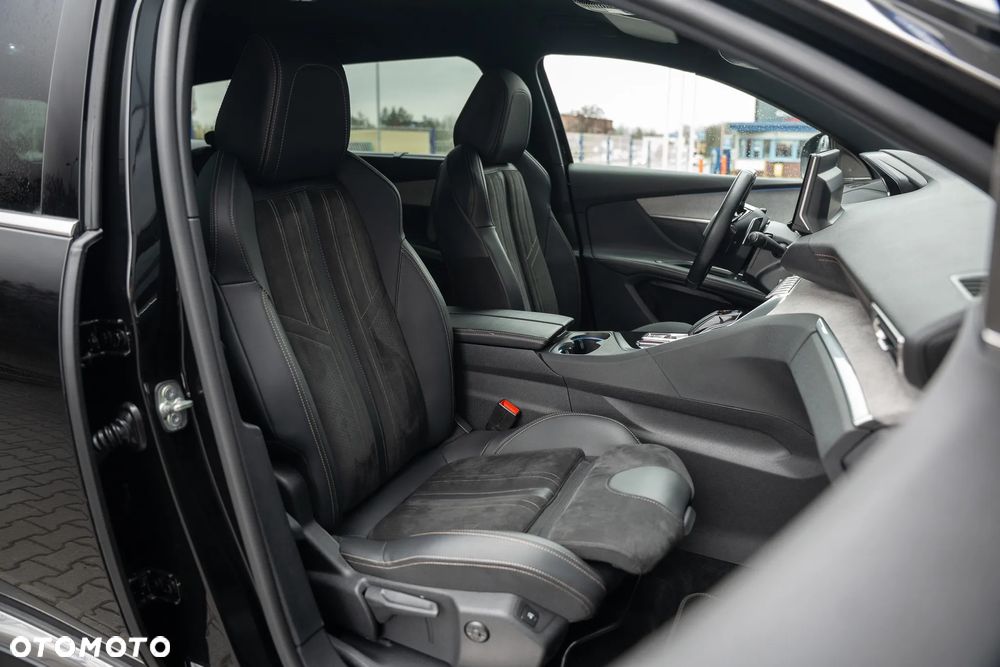 Peugeot 5008 1.6 PureTech GT Pack S&S EAT8 - 24