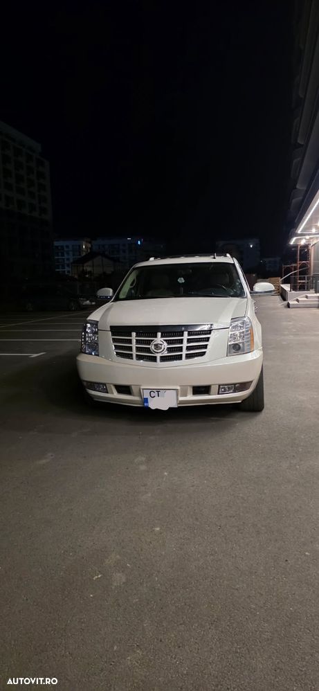 Cadillac Escalade 6.0 V8 Platinum - 4