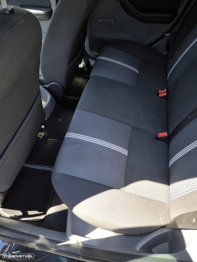 Ford Focus SW 1.6 TDCi DPF Titanium - 7