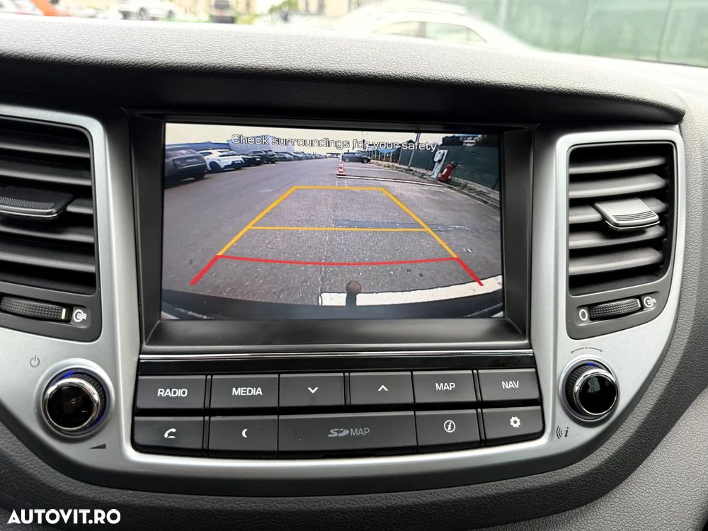 Hyundai Tucson 2.0 CRDI 4WD 6AT Premium+ - 25