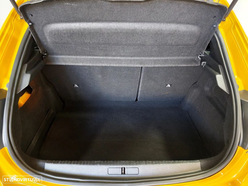 Peugeot 208 1.2 PureTech Active Pack - 23