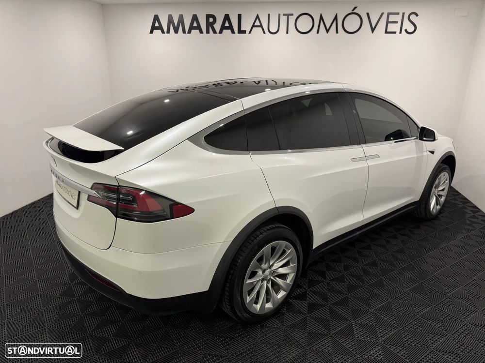 Tesla Model X 100 kWh Long Range AWD - 31