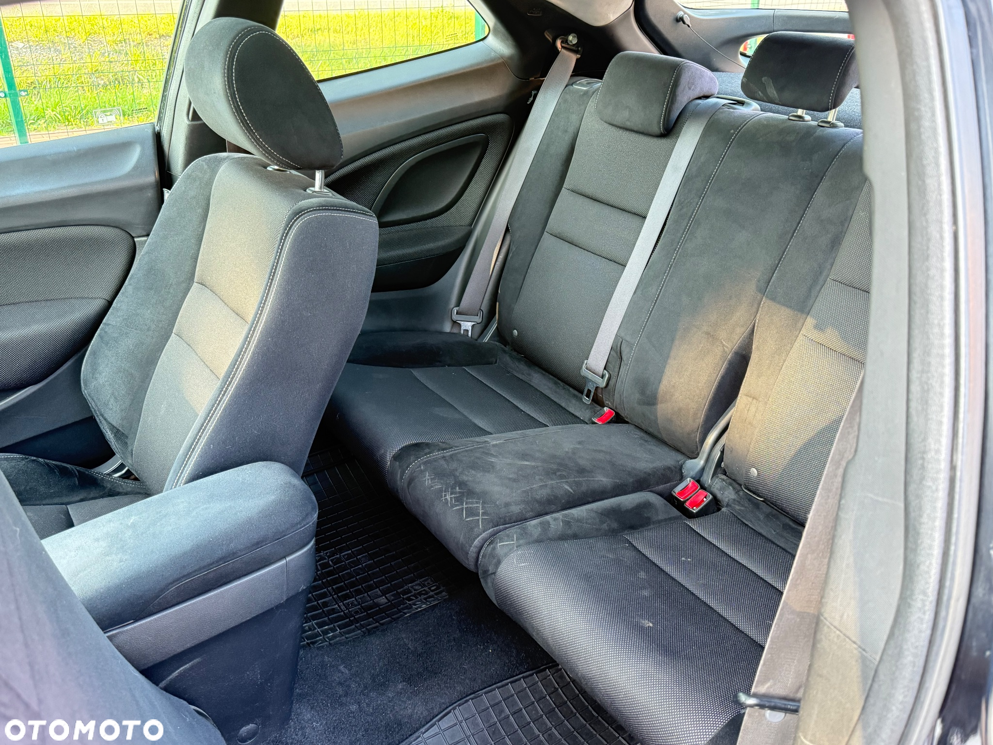Honda Civic 1.8 LX Coupe - 9
